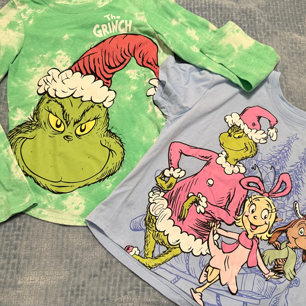 The Grinch Graphic Tees Preowned The Grinch Graphic Tees Preowned